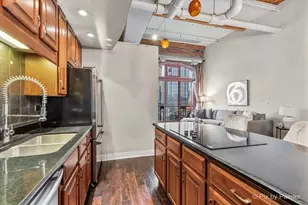 360 W Illinois St, Chicago, IL 60654 - Photo 6