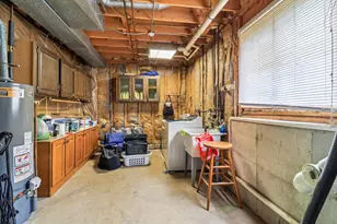 1011 Ridgewood Ave, McHenry, IL 60050 - Photo 32