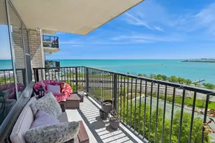400 E Randolph St, Chicago, IL 60601 - Photo 2