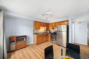 11133 S 84th Ave, Palos Hills, IL 60465 - Photo 6