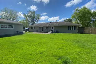 3825 Leominster Ave, Joliet, IL 60431 - Photo 2