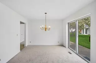 103 Meadowbrook Ln, Lake Bluff, IL 60044 - Photo 10