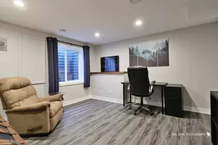 716 S Winchester Dr, Round Lake, IL 60073 - Photo 22