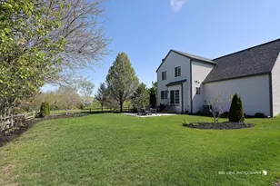 716 S Winchester Dr, Round Lake, IL 60073 - Photo 28