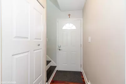 17W764 Lowell Lane, Villa Park, IL 60181 - Photo 2