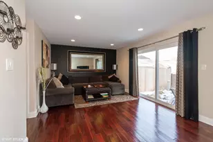 17W764 Lowell Ln, Villa Park, IL 60181 - Photo 4