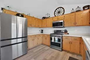702 Longwood Ct, Minooka, IL 60447 - Photo 12