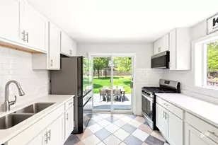 36 N Ashland Ave, Palatine, IL 60074 - Photo 2