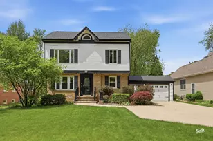36 N Ashland Ave, Palatine, IL 60074 - Photo 1