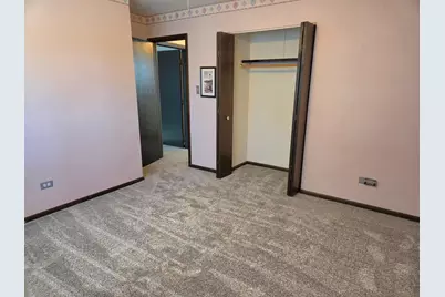 6839 Kingston Road, Tinley Park, IL 60477 - Photo 12