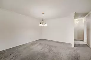 202 Stone Manor Cir, Batavia, IL 60510 - Photo 6