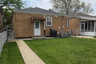 5822 W 64th Pl, Chicago, IL 60638 - Photo 18