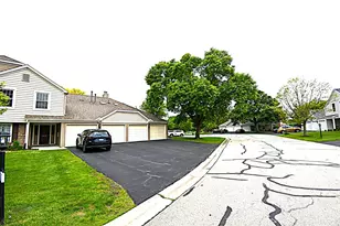27W705 Windermere Rd, Winfield, IL 60190 - Photo 12