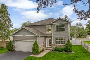 236 S Lincoln St, Westmont, IL 60559 - Photo 2