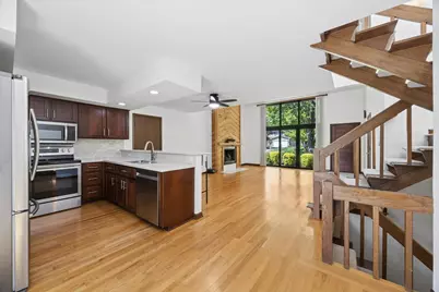 2929 Northcreek Drive, Woodridge, IL 60517 - Photo 12