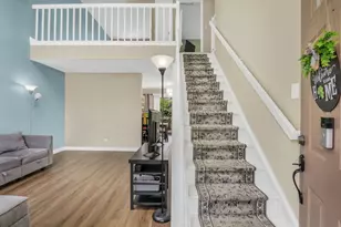 565 Ascot Ln, Streamwood, IL 60107 - Photo 4
