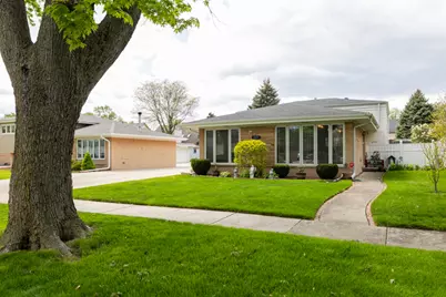 2124 Westview Drive, Des Plaines, IL 60018 - Photo 2