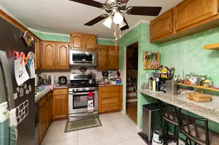 2124 Westview Dr, Des Plaines, IL 60018 - Photo 12