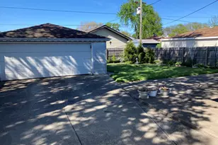 7318 W Lill St, Niles, IL 60714 - Photo 20
