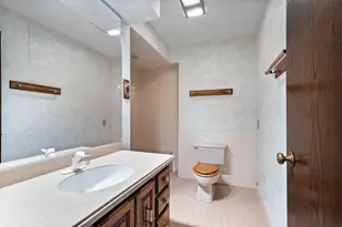75 Boardwalk Pl, Park Ridge, IL 60068 - Photo 16