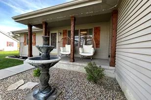1711 Peri Dr, Mendota, IL 61342 - Photo 2
