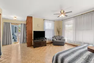 946 Burton Ave, Highland Park, IL 60035 - Photo 12