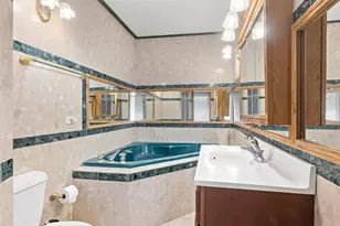 946 Burton Ave, Highland Park, IL 60035 - Photo 14
