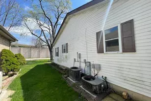 12756 S Loveland St, Alsip, IL 60803 - Photo 16