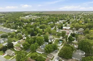 306 E Oak St, Fairbury, IL 61739 - Photo 46