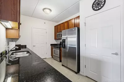 9530 Cook Avenue #411, Oak Lawn, IL 60453 - Photo 10