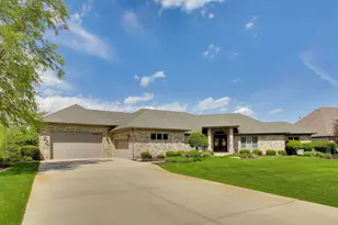 25860 Prairie Hill Ln, Plainfield, IL 60585 - Photo 2