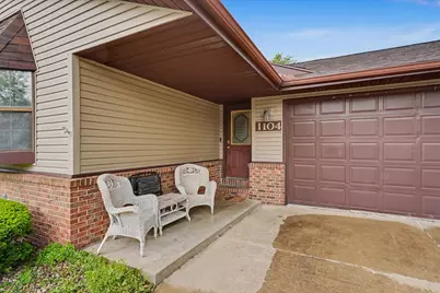1104 Brad Drive #1104, Urbana, IL 61802 - Photo 4