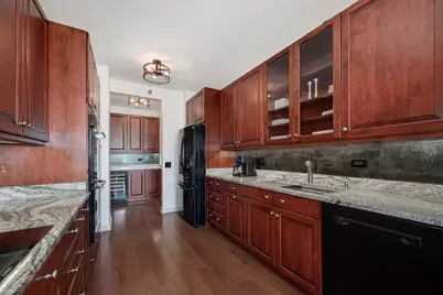 501 N Clinton Street #903, Chicago, IL 60654 - Photo 18
