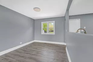 28W502 Leverenz Rd, Naperville, IL 60564 - Photo 10
