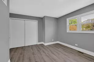 28W502 Leverenz Rd, Naperville, IL 60564 - Photo 6