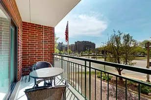 201 N Vail Ave, Arlington Heights, IL 60004 - Photo 6