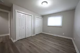 11050 Parkside Ave, Chicago Ridge, IL 60415 - Photo 14