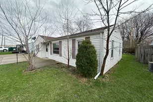 376 Belle Aire Ave, Bourbonnais, IL 60914 - Photo 16