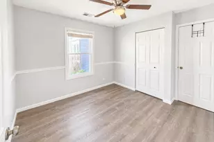 828 Huron Ct, Carol Stream, IL 60188 - Photo 12