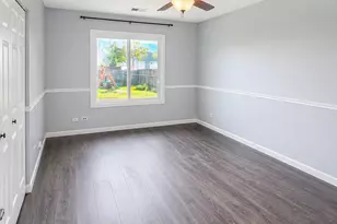 828 Huron Ct, Carol Stream, IL 60188 - Photo 10