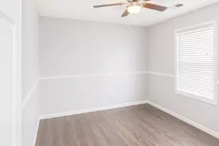 828 Huron Ct, Carol Stream, IL 60188 - Photo 14