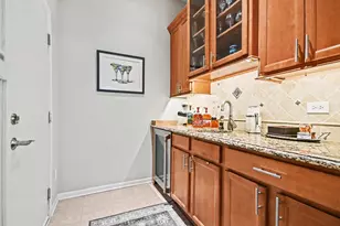 1179 Kingsley Ln, Aurora, IL 60505 - Photo 8