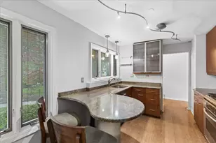 9239 Kedvale Ave, Skokie, IL 60076 - Photo 8