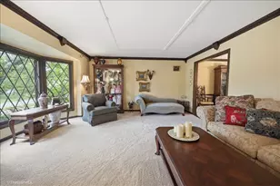 22W324 McCarron Rd, Glen Ellyn, IL 60137 - Photo 6