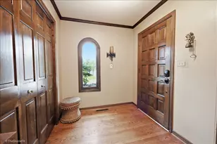 22W324 McCarron Rd, Glen Ellyn, IL 60137 - Photo 4