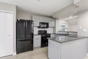 6391 Fremont Dr, Hanover Park, IL 60133 - Photo 8