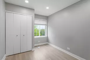 6391 Fremont Dr, Hanover Park, IL 60133 - Photo 20