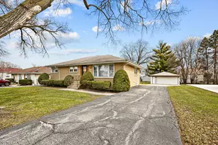 2701 Lee St, Melrose Park, IL 60164 - Photo 2