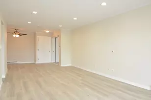 826 E Old Willow Rd, Prospect Heights, IL 60070 - Photo 4