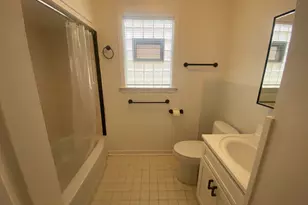 8227 Keating Ave, Skokie, IL 60076 - Photo 12